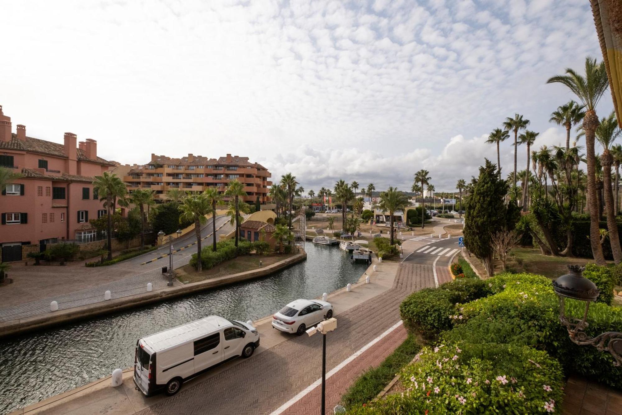Aquamarine Apartment In Marina โซโตกรันเด ภายนอก รูปภาพ