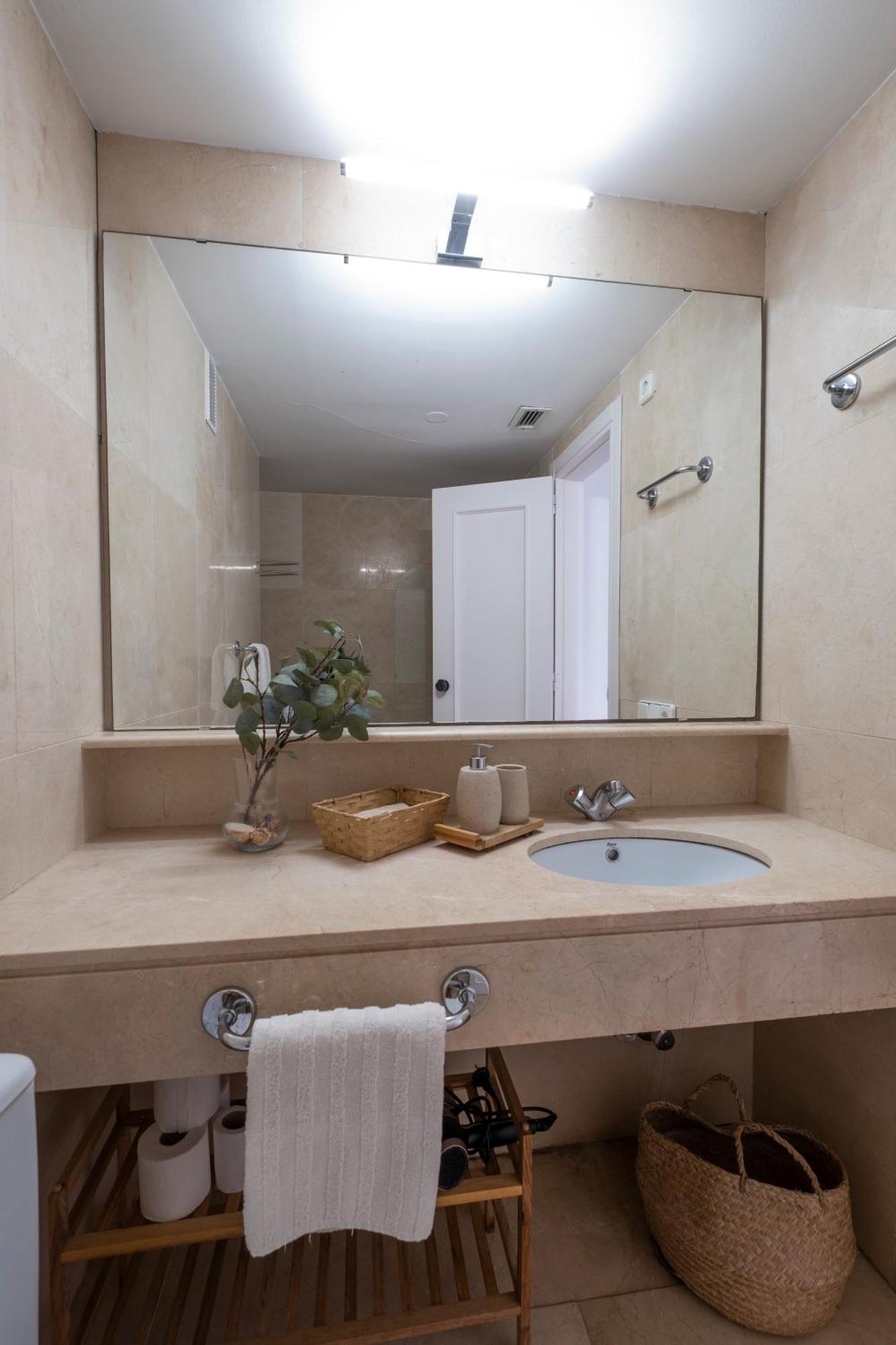 Aquamarine Apartment In Marina โซโตกรันเด ภายนอก รูปภาพ